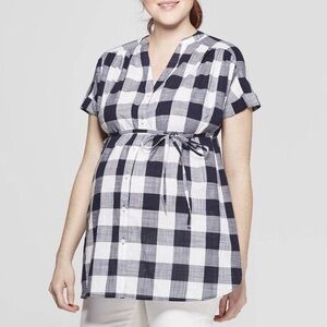 NWT Ingrid & Isabel Navy Gingham Cool Cotton Dolman Shirt, Size Large‎ Maternity